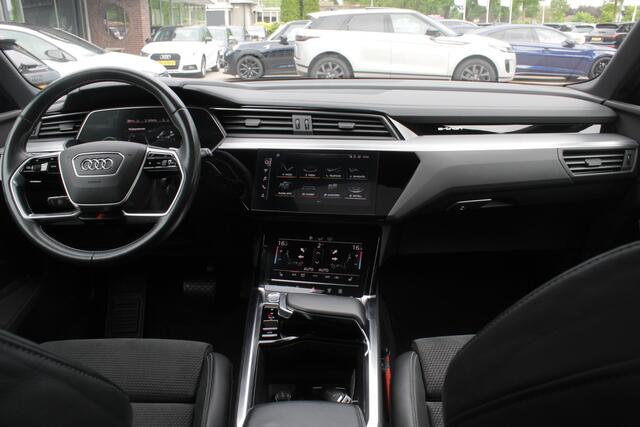 Audi e-tron Sportback 50 quattro S edition 71 kWh / SOH 93% / Panoramadak / Camera / Head-up / B&O / 20'' / Luchtvering / Keyless / CarPlay / Matrix LED / Stoelverwarming / DAB / ACC