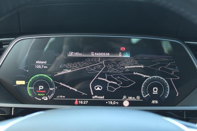 Audi e-tron e-tron 50 quattro Launch SOh 94.2% 71 kWh PANO LEER LED 68000KM!!!
