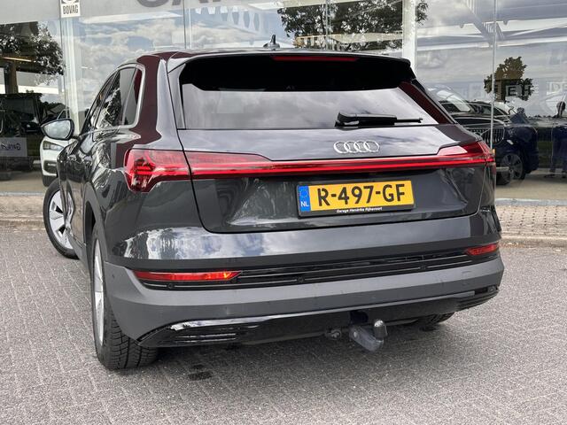 Audi e-tron 55 quattro edition 95 kWh | SOH 88,6% | Trekhaak 1800kg | Navi | Camera | LED | Privacy Gals |