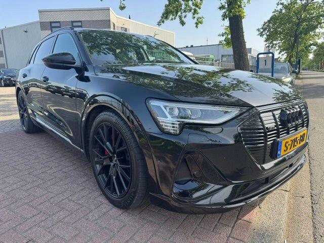 Audi e-tron 55 Quattro 408pk S Edition 95 kWh SOH 90,8% Zeer Complete Auto Black on Black