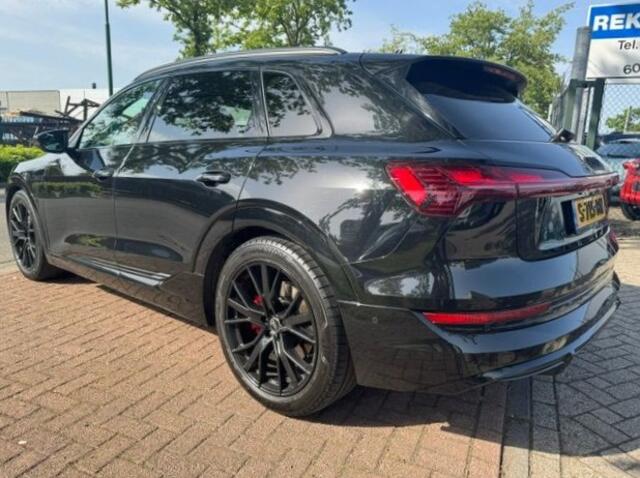 Audi e-tron 55 Quattro 408pk S Edition 95 kWh SOH 90,8% Zeer Complete Auto Black on Black