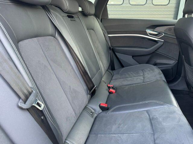 Audi e-tron 55 Quattro 408pk S Edition 95 kWh SOH 90,8% Zeer Complete Auto Black on Black