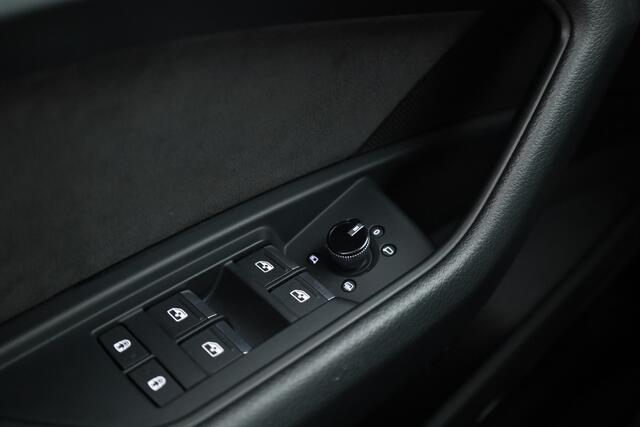 Audi e-tron Sportback 50 quattro S Line 71 kWh | HUD | 360cam | Trekhaak | Bang & Olufsen | Luchtvering | Technology Selection | Adapt. Cruise