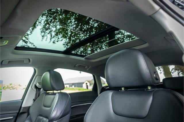 Audi e-tron Sportback 55 quattro S edition 95 kWh Panorama Leder Trekhaak