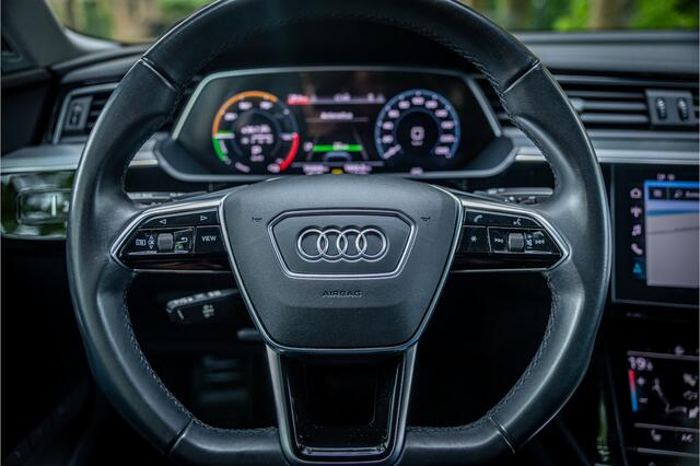Audi e-tron Sportback 55 quattro S edition 95 kWh Panorama Leder Trekhaak