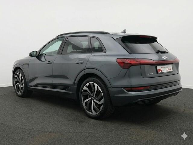 Audi e-tron 50 quattro S edition 71 kWh 313pk | Panoramdak | Elektrisch verstelbare stoelen met geheugen | B&O Soundsystem | Head up Display | Parkeercamera
