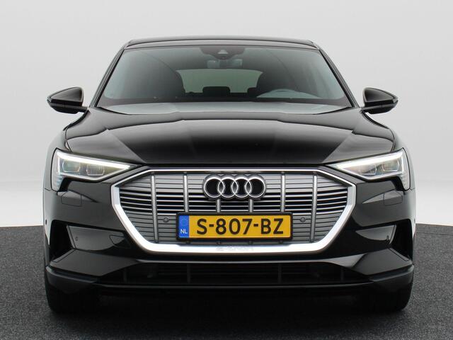 Audi e-tron Sportback 55 quattro edition 95 kWh 408 Pk | Stoelverwarming | Camera | Climatronic | Carplay | Navigatie | 21 Inch | 67.671 Km !!