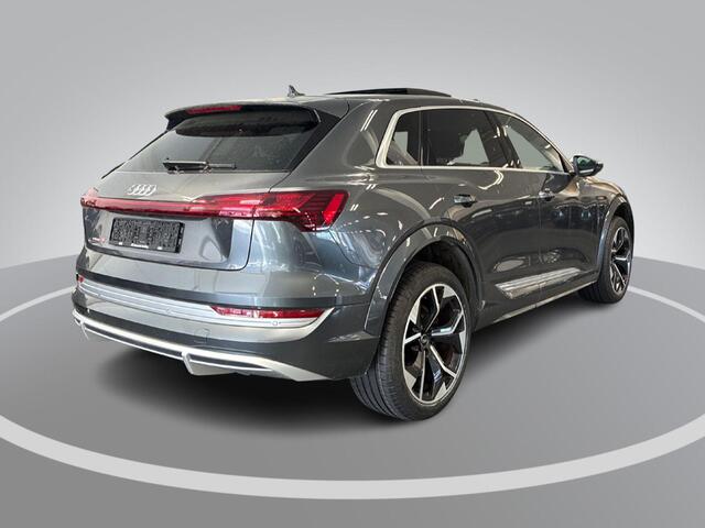 Audi e-tron S 503pk Quattro 95 kWh · SOH 95,3% · Panoramadak · Stoelventilatie · Luchtvering · 360gr. Camera · Elek. Voorstoelen · B&O Audio · 21'' Inch · Leder ·
