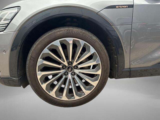 Audi e-tron 55 Quattro Advanced Edition Plus 95 kWh 408pk · 94,3% · S-line Interieur · 360 Camera · Luchtvering · Head-Up Display · Bang & Olufsen Sound · Afneembare Trekhaak · Adaptive Cruise Control ·