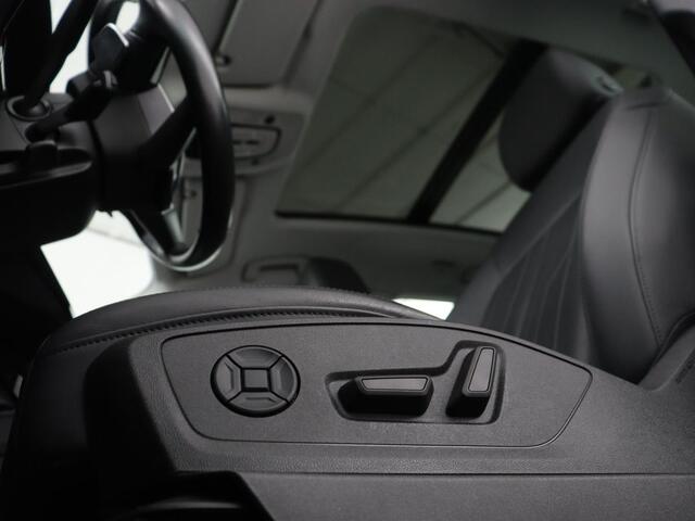 Audi e-tron e-tron 50 quattro Launch edition plus 71 kWh | SOH 90.6 | Panoramadak | Luchtvering | Adaptive cruise | Leder | Carplay | Memory | Stoelverwarming | Navi. Full map | PDC