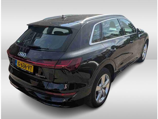 Audi e-tron e-tron 50 quattro Launch edition plus 71 kWh / Panoramadak / Camera / Luchtvering / Intr.voorverwarming / Leder&Alcantara / 20'' / Navigatie / DAB / Stoelverwarming / ACC