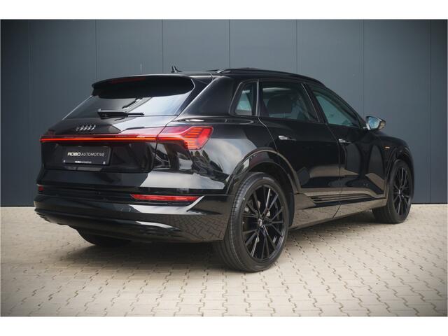 Audi e-tron e-tron 50 quattro Launch edition plus 71 kWh | Panoramadak | Stoelverwarming | Keyless | Apple Carplay | Luchtvering | Adaptive Cruise Control | Leer | Elek. Stoelen | BTW | NAP | Led | Black Style | PDC | SOH 84,94%