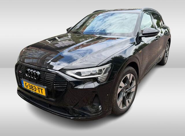 Audi e-tron e-tron 50 quattro Launch edition Black 71 kWh / Panoramadak / Camera / 20'' / Luchtvering / ACC / Navigatie / Stoelverwarming / DAB