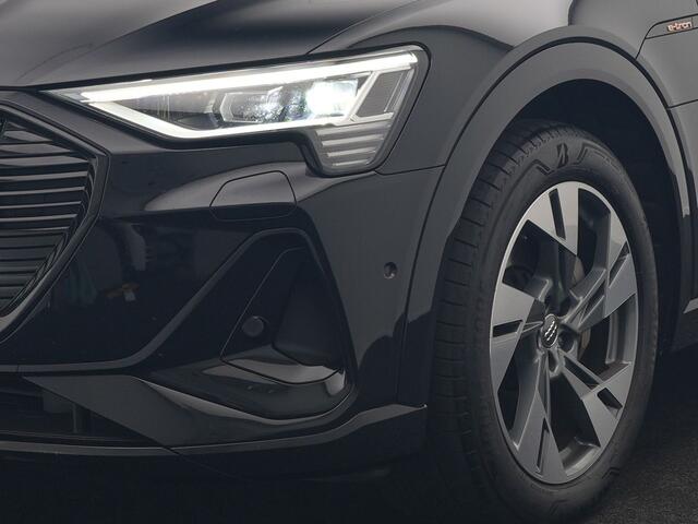 Audi e-tron E-Tron 50 Quattro S Line 71 kWh 313pk | Panodak | Luchtvering | Adaptive Cruise | Alcantara Sportstoelen Memory & Verwarmd | Apple Carplay | Navigatie | 20"L.M |