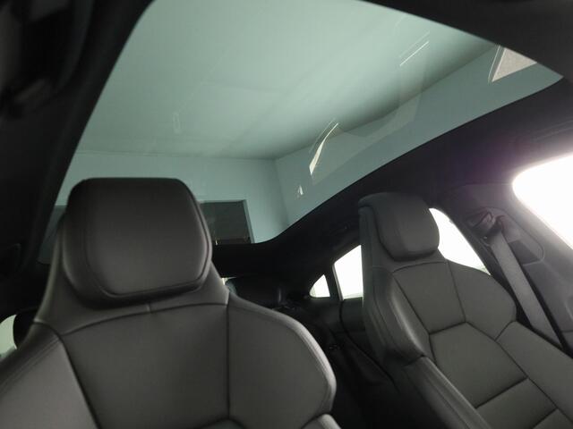 Audi e-tron GT e-tron GT 504pk | B&O | Lederen bekleding | Elektrische verstelbare voorstoelen met geheugen | Panoramadak | Audi Exclusive kleur