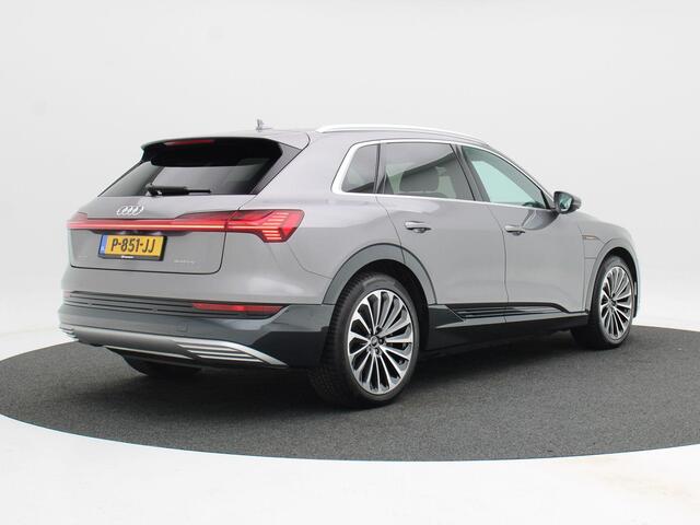 Audi e-tron 55 quattro Business edition Plus 95 kWh 409 Pk | S-Line Interieur | Afneembare Trekhaak | Head-Up Display | Stoelverwarming voor & achter | 4-Zone Airco | 21 Inch