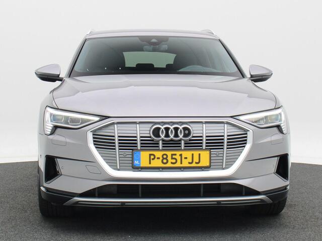 Audi e-tron 55 quattro Business edition Plus 95 kWh 409 Pk | S-Line Interieur | Afneembare Trekhaak | Head-Up Display | Stoelverwarming voor & achter | 4-Zone Airco | 21 Inch