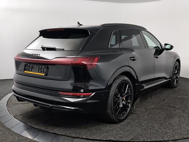 Audi e-tron 55 quattro S edition 95 kWh BLACK EDITION | AFNEEMBARE TREKHAAK | SOH 96,8 % | PANORAMADAK