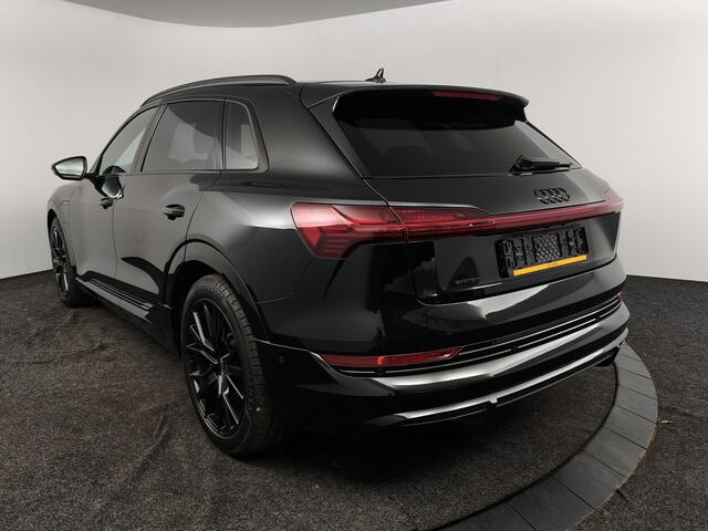 Audi e-tron 55 quattro S edition 95 kWh BLACK EDITION | AFNEEMBARE TREKHAAK | SOH 96,8 % | PANORAMADAK