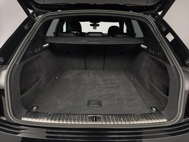 Audi e-tron 55 quattro S edition 95 kWh BLACK EDITION | AFNEEMBARE TREKHAAK | SOH 96,8 % | PANORAMADAK