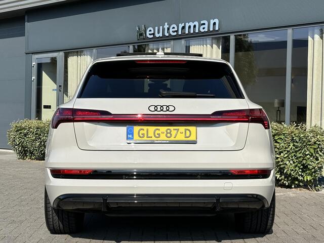 Audi e-tron Quattro S line/Pano/B&O/Nachtzicht/96%SOH/Krijt Audi e-tron Quattro S line/ Pano/ B&O/ Nachtzicht/ Krijt