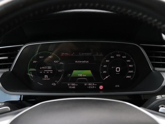 Audi e-tron e-tron 50 quattro Launch edition plus 71 kWh | LEDER | MEMORY | PANO-DAK | CAMERA | TREKHAAK | ADAPT. CRUISE | NAVI | APPLE CARPLAY |