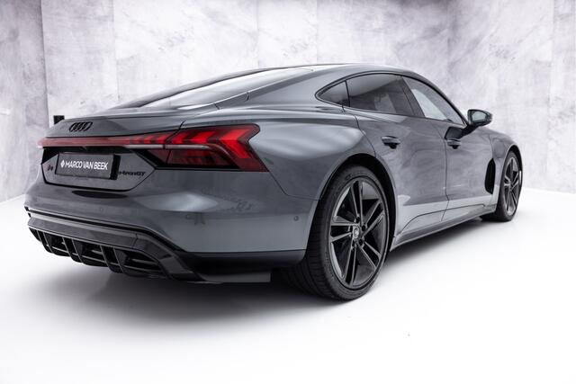 Audi e-tron GT RS 93 kWh | Achterassturing | Carbonpakket | Stoelventilatie | Massage | 21"