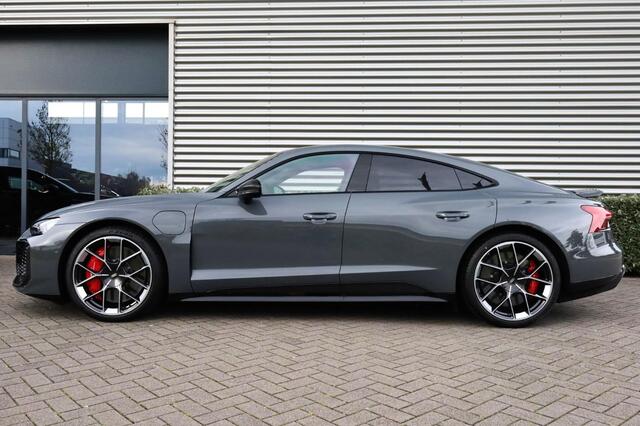 Audi e-tron GT RS Carbon l Keramisch l Massage l Vierwielsturing