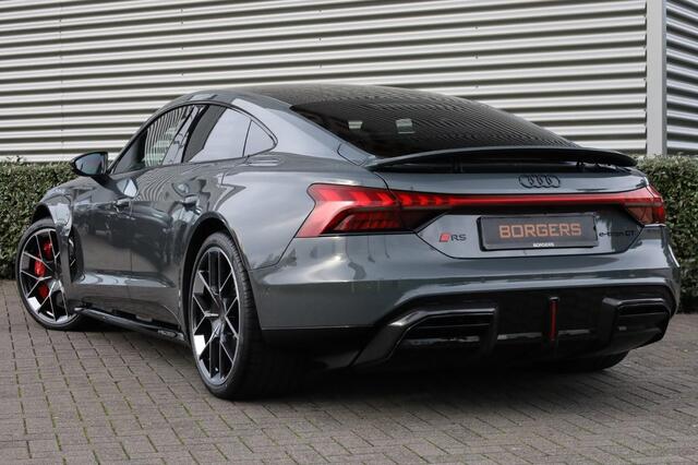 Audi e-tron GT RS Carbon l Keramisch l Massage l Vierwielsturing