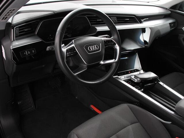Audi e-tron e-tron 50 quattro Launch edition Navigatie Climate Control Parkeer Sensoren Lichtmetalen velgen