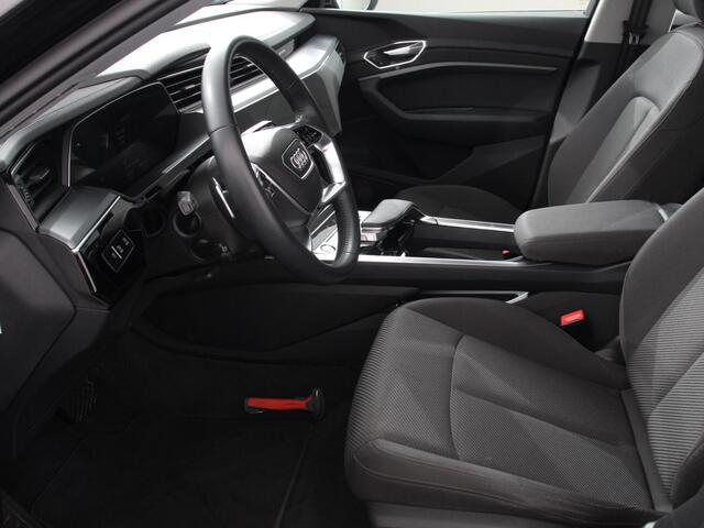 Audi e-tron e-tron 50 quattro Launch edition Navigatie Climate Control Parkeer Sensoren Lichtmetalen velgen