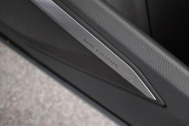 Audi e-tron S quattro 503pk 95 kWh SOH 92% Trekhaak 360Camera Stoelventilatie Leder Memory HUD B&O Navigatie