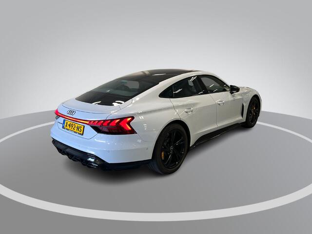Audi e-tron GT 93 kWh 476pk · SOH 92% · Glazendak · 360 Camera · Luchtvering · Stoelventilatie · B&O Audio · Matrix LED · 20'' Inch ·