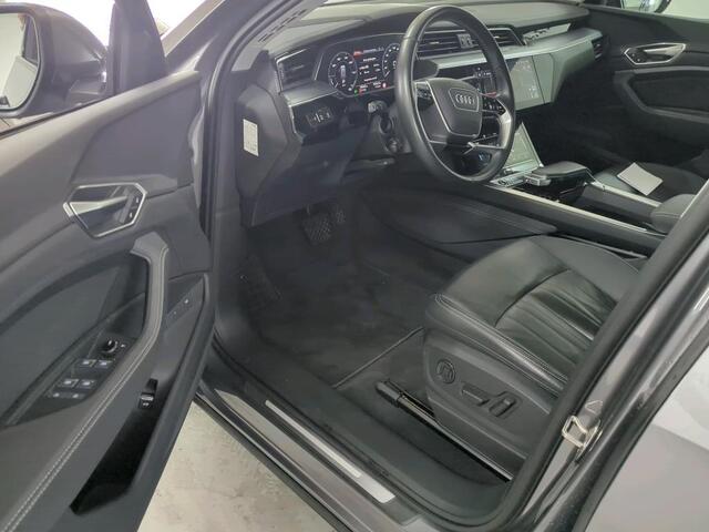 Audi e-tron Sportback 55 quattro Business edition Plus 95 kWh NL-AUTO | PANODAK | LEDER