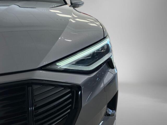 Audi e-tron 55 300KW/408pk Quattro S edition 95 kWh Panoramadak · 360 Camera · B&O Audio · Leder · Stoelverwarming · Luchtvering · 21'' Inch ·
