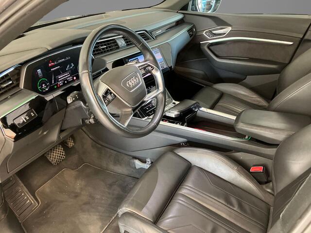 Audi e-tron 55 300KW/408pk Quattro S edition 95 kWh Panoramadak · 360 Camera · B&O Audio · Leder · Stoelverwarming · Luchtvering · 21'' Inch ·