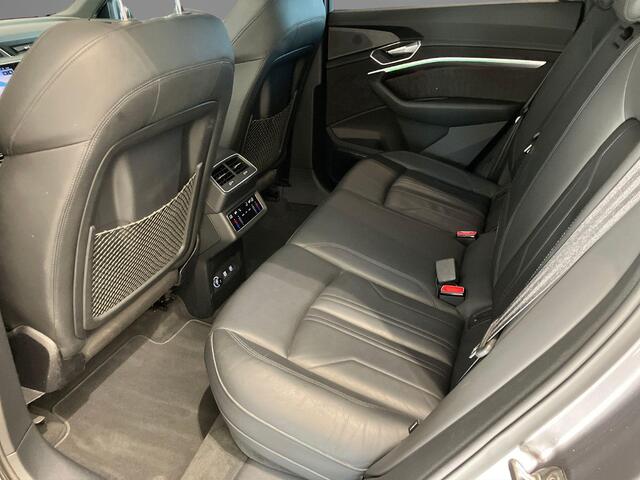 Audi e-tron 55 300KW/408pk Quattro S edition 95 kWh Panoramadak · 360 Camera · B&O Audio · Leder · Stoelverwarming · Luchtvering · 21'' Inch ·