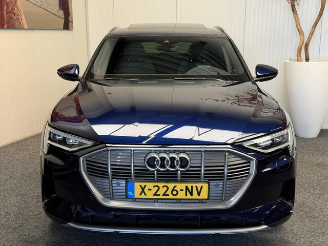 Audi e-tron SPORTBACK S-EDITION PANORAMADAK 50 QUATTRO BUSINESS EDITION PLUS 71 kWH NAVIGATIE CRUISE CONTROL HEAD-UP DISPLAY SCHUIF-KANTELDAK APPLE CARPLAY/ANDROID RIJSTROOKSENSOREN ACHTERUITRIJCAMERA AFN TREKHAAK ZEER MOOI !!