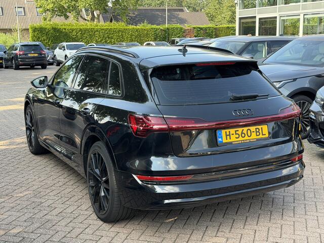 Audi e-tron e-tron 50 quattro Launch edition plus 71 kWh / SoH 90,2% / Panoramadak / Camera / Leder / 20'' / Luchtvering / Parkeerhulp V+A / ACC / Navigatie / Stoelverwarming
