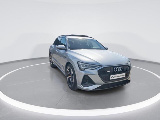 Audi e-tron 55 300kW/408PK S Line 95Kwh · SOH 94,6% · Panoramadak · Leder/Alcantara · 360°Camera + Parkeersensoren · Stoelverwarming ·