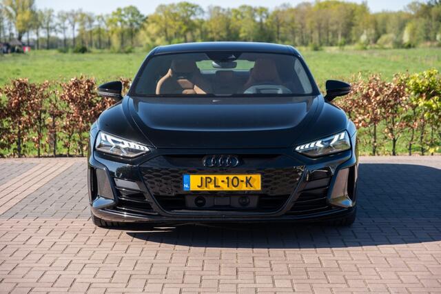 Audi e-tron GT RS 93 kWh 598pk | B&O Surround sound | Volleder Exclusive | 21"| Panodak | Stoelkoeling en Verw | Alcantara hemel | Etc..