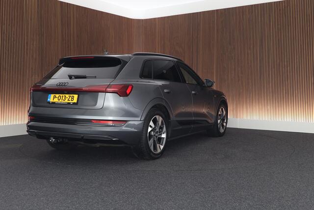 Audi e-tron 55 quattro 408pk S edition 95 kWh Trekhaak 360Camera Leder Memory Stoelverwarming Virtual Cockpit Navigatie