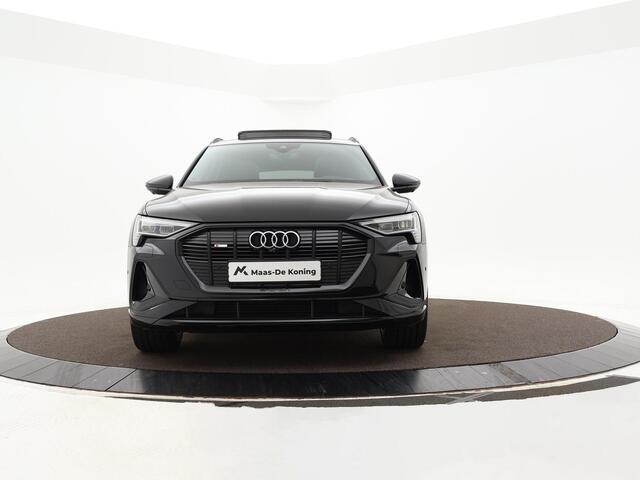 Audi e-tron 55 quattro 408pk S edition · SOH 94,8% · Panoramadak · Luchtvering · 360 Camera · Apple/Android Car Play · Stoelverwarming · 21'' Inch ·