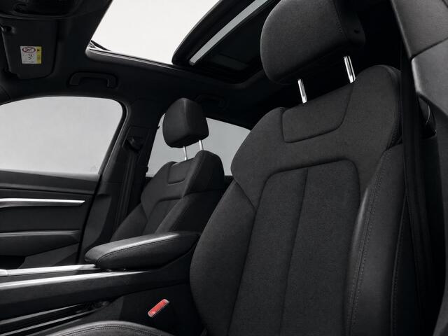 Audi e-tron 55 408pk Quattro S edition 95 kWh · SOH 97,1% · Panoramadak · Camera · Luchtvering · Zwart Optiek Plus · 21'' Inch ·