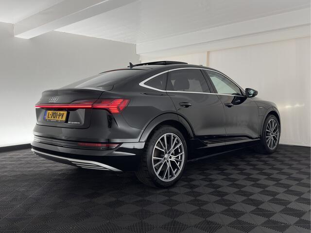 Audi e-tron Sportback 55 quattro Business edition Plus 95 kWh 3-Fase-11kW] {SoH-94%} *PANO | LEATHER | ADAPTIVE-CRUISE | MEMORY-PACK | FULL-LED | DIGI-COCKPIT | KEYLESS | CAMERA | PRIVACY-GLASS | HEATED-COMFORTSEATS | DAB+ | 21''ALU*