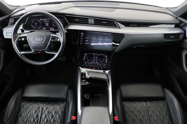 Audi e-tron E-TRON 55 QUATTRO ADVANCED 95 kWh *VOL!* -PANO.DAK|BANG&OLUFSEN|POWER-SEATS|NACHTZICHT|MATRIX-LED|BLIS|HEAD-UP DISP.|360°CAM|KEYLESS|PRIVACY.GLAS|21" *NW.PRIJS €124.492,-*