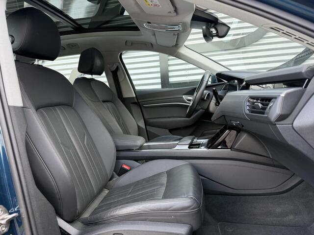 Audi e-tron e-tron 50 quattro Launch edition plus 71 kWh 2e Eigenaar|Navi|Pano|Trekhaak|Leder|Virtual Cockpit|Carplay|Cruise|N.A.P|APK tot 10-2027