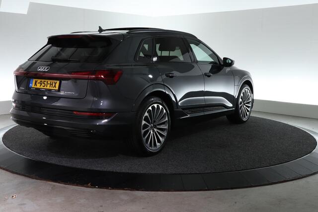 Audi e-tron 55 quattro Business edition Plus 95 kWh | SCHUIF-KANTEL | AFN. TREKHAAK | CARPLAY |