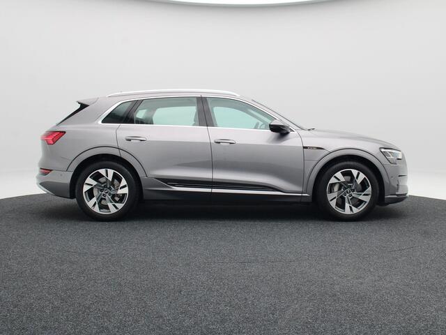 Audi e-tron 55 quattro Advanced edition Plus 95 kWh 405 Pk | Trekhaak | Carplay | Virtual Cockpit | Adaptive Cruise | Camera | Parkeersensoren | LED | 20 Inch