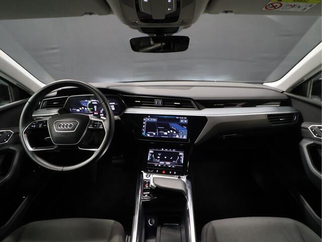 Audi e-tron Sportback 55 quattro Sport 95 kWh 92,5%SOH [BANG & OLUFSEN PREMIUM SOUNDSYSTEM, CRUISE CONTROL, MEMORY SEATS, DIGITAL DASH, TOP VIEW 360 CAMERA, NAVIGATIE, BLUETOOTH, ELEKTRISCHE ACHTERKLEP, CLIMATE CONTROL, LED, NIEUWSTAAT]